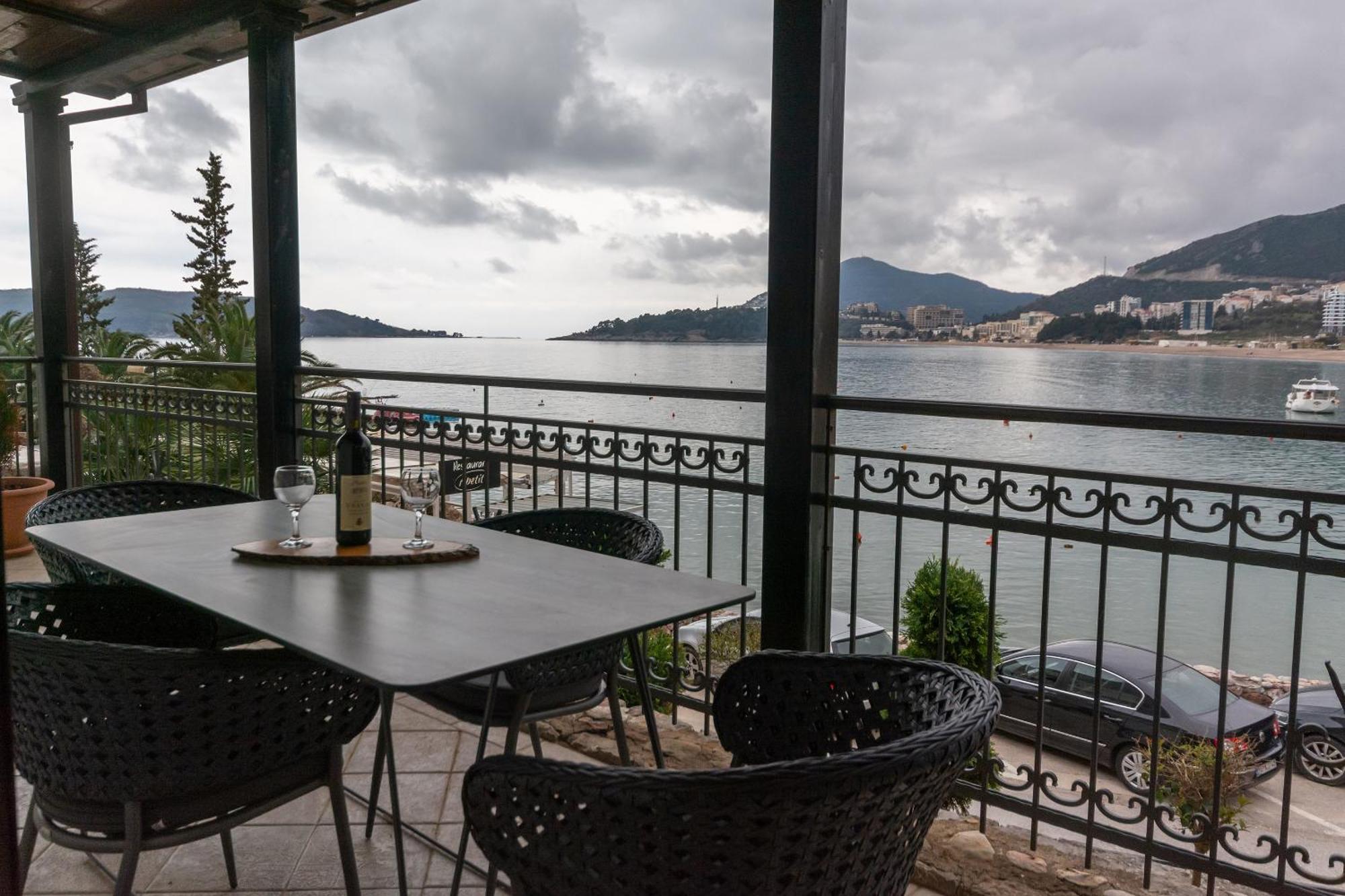Sea Pearl Apartments Rafajlovići Eksteriør bilde
